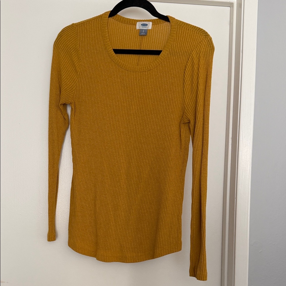 Old Navy Golden Ribbed Knit Top